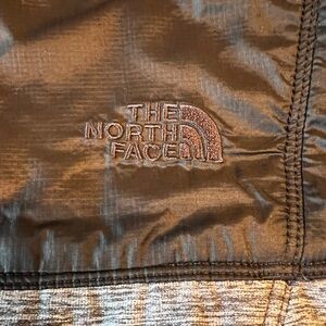 The North Face Black/Heather Gray Vest size Large